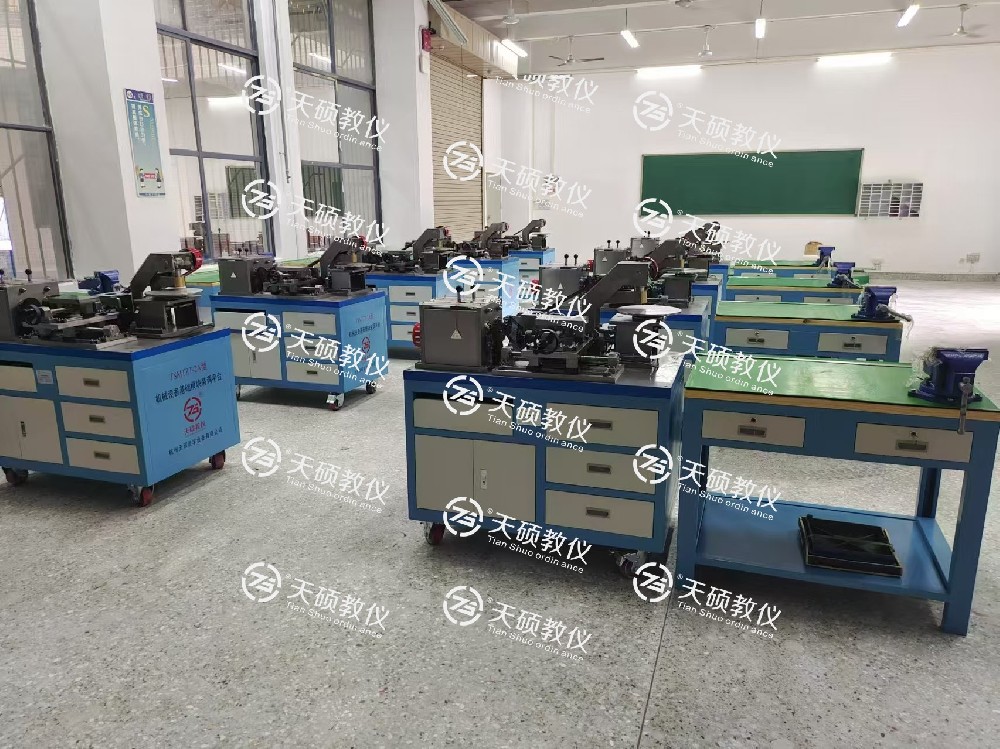 廣東省技師學(xué)院機械設(shè)備裝備與自動控制專業(yè)建設(shè)項目順利安裝、調(diào)試、驗收通過！